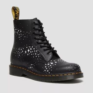 Sold Out Dr Martens 1460 Pascal Stars Leather Boots Size 11 M